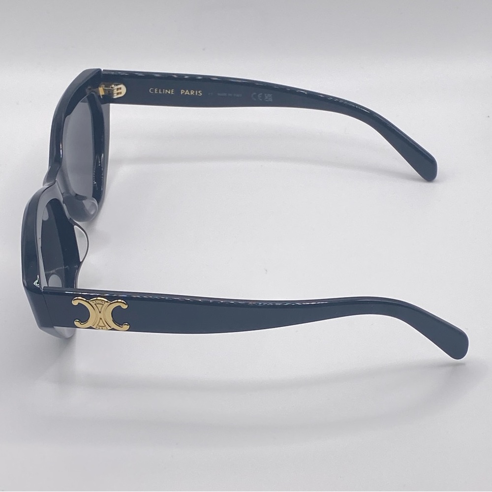 Celine Triomphe Cat-Eye Sunglasses Shiny Black Grey Lenses Gold Emblem 56-16-140 - Picture 3 of 5
